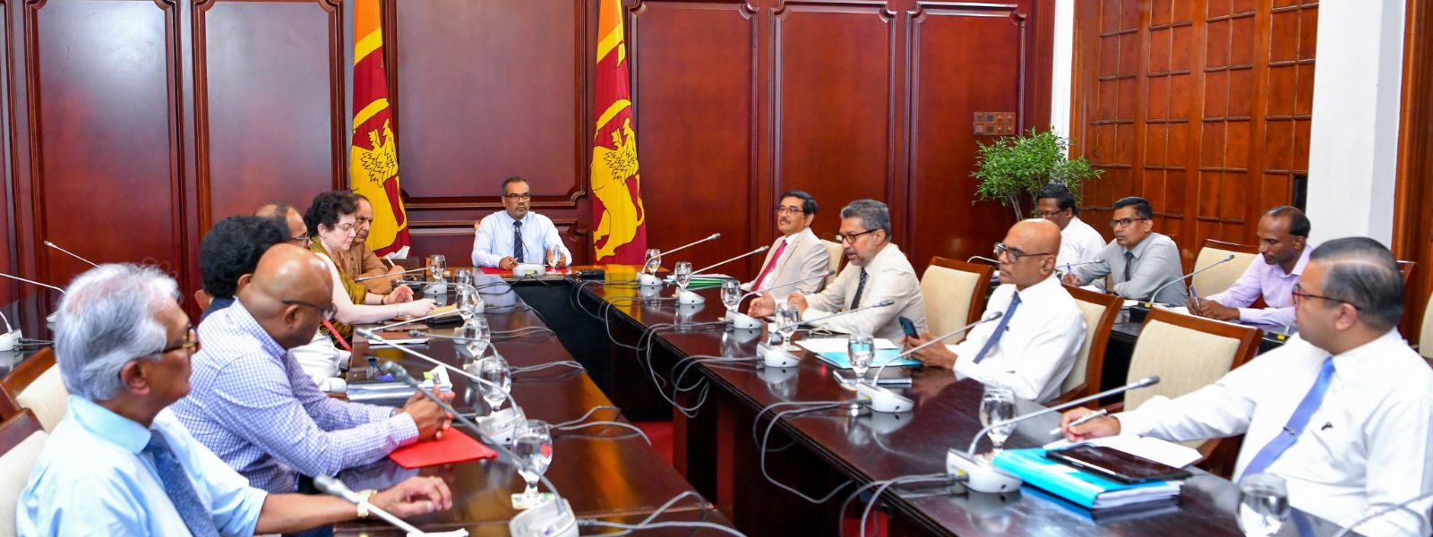 Economic Monitoring Committee Convened